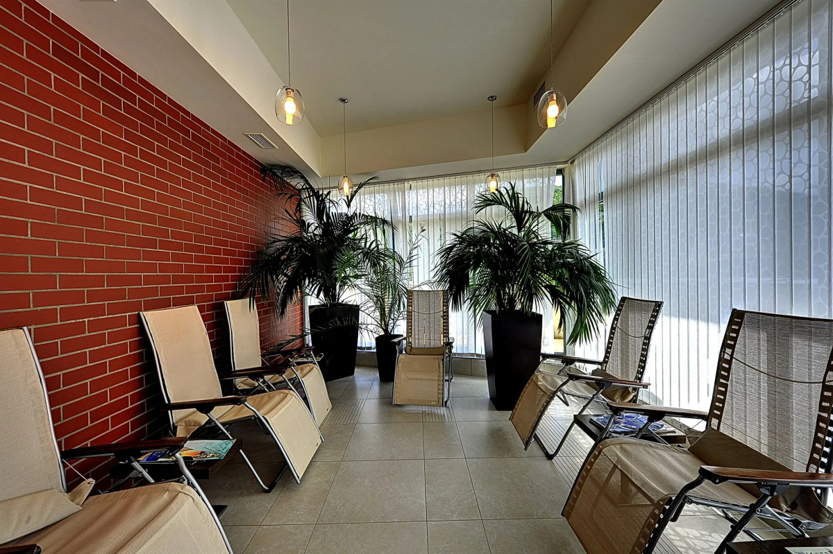 St. Joseph ROYAL REGENT