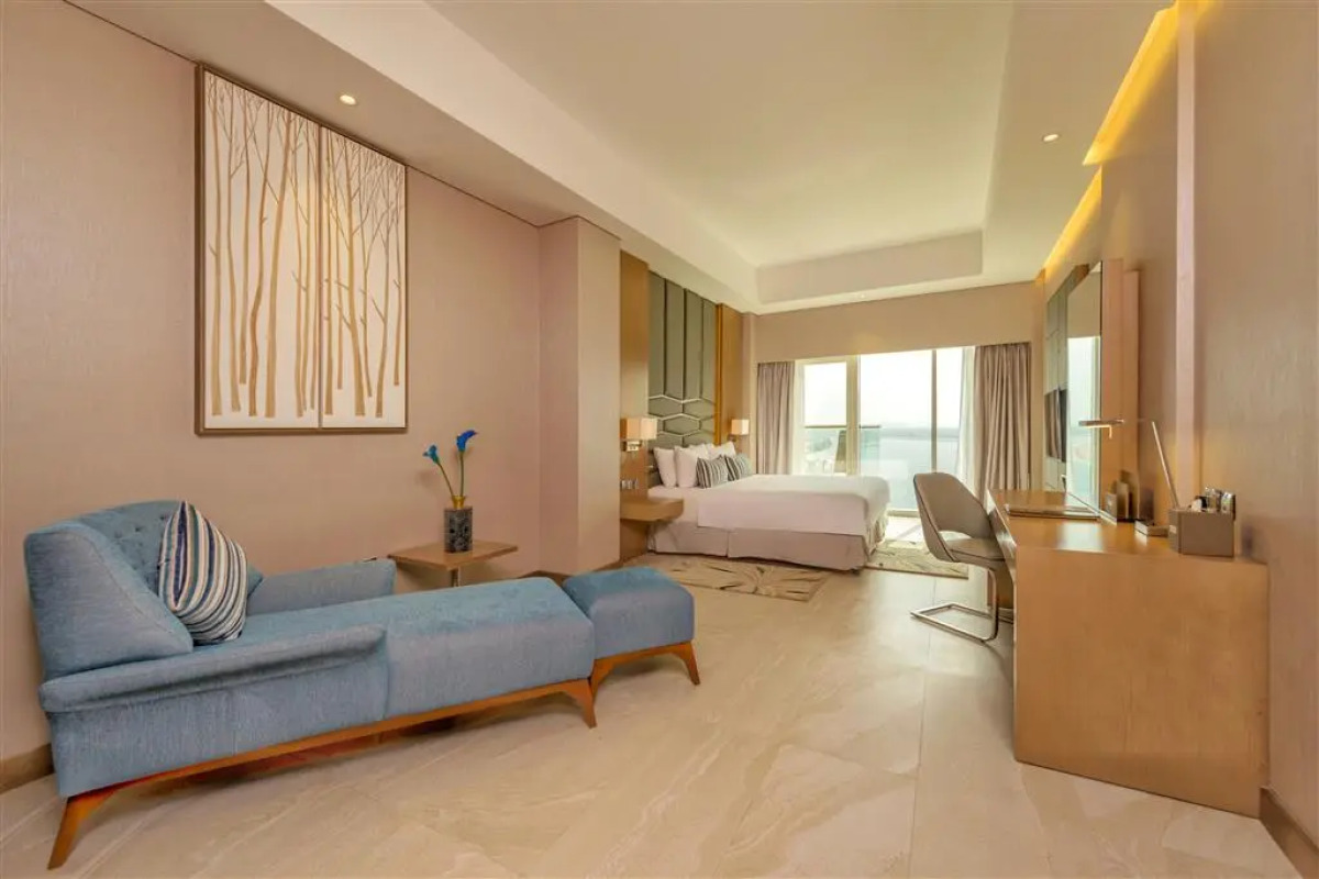 Royal Central Hotel & Resort — the Palm