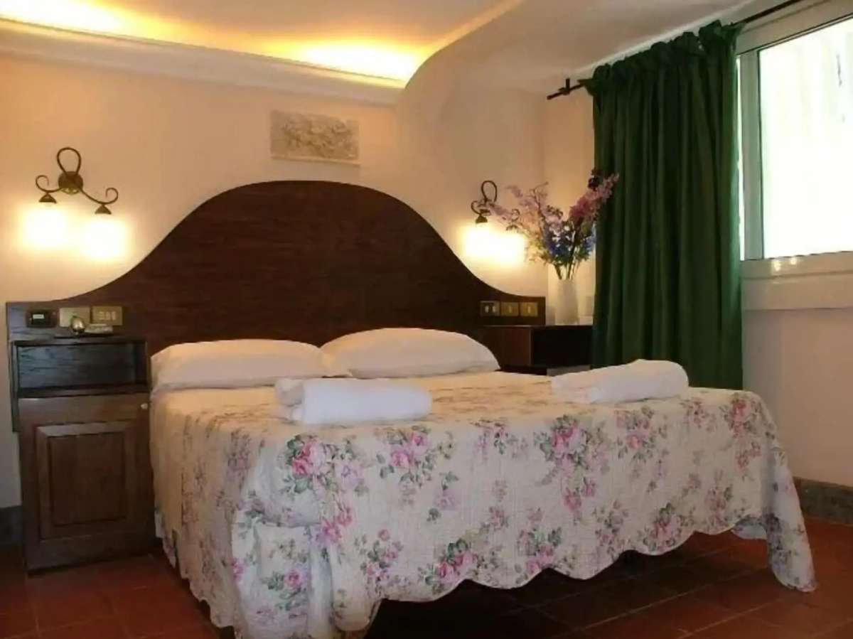 Hotel Okapi