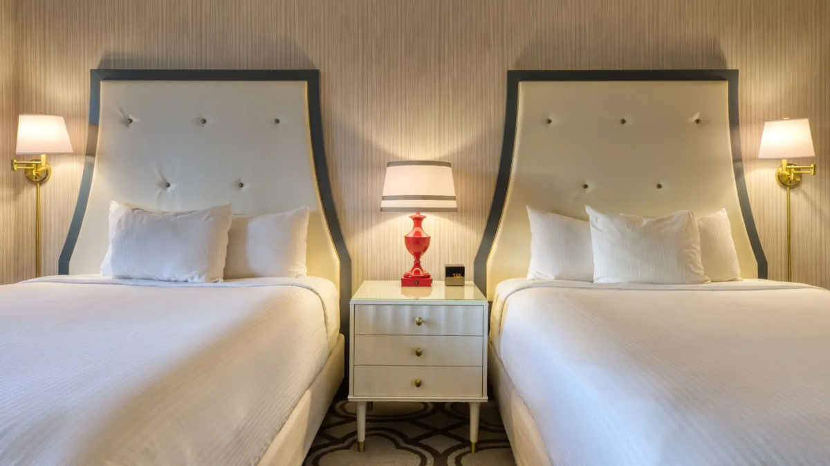 Курорт Paris Las Vegas Resort & Casino