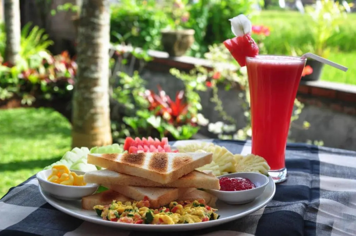 Three Dewis Guest House