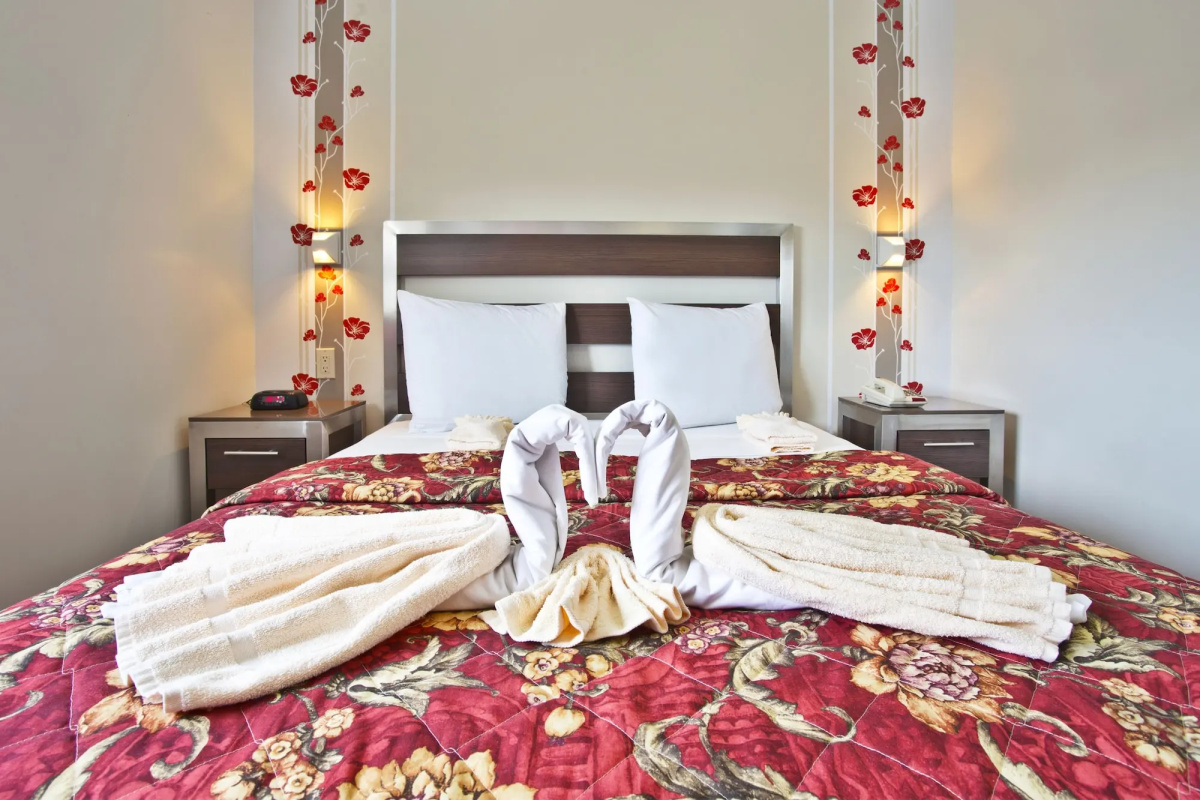 Brooklyn Motor Inn