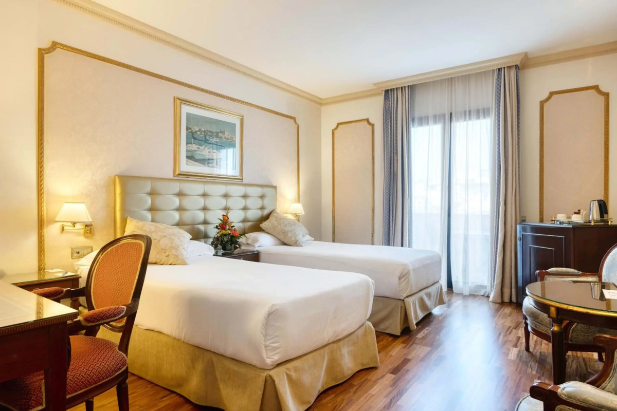 Hotel Roger de Lluria Barcelona