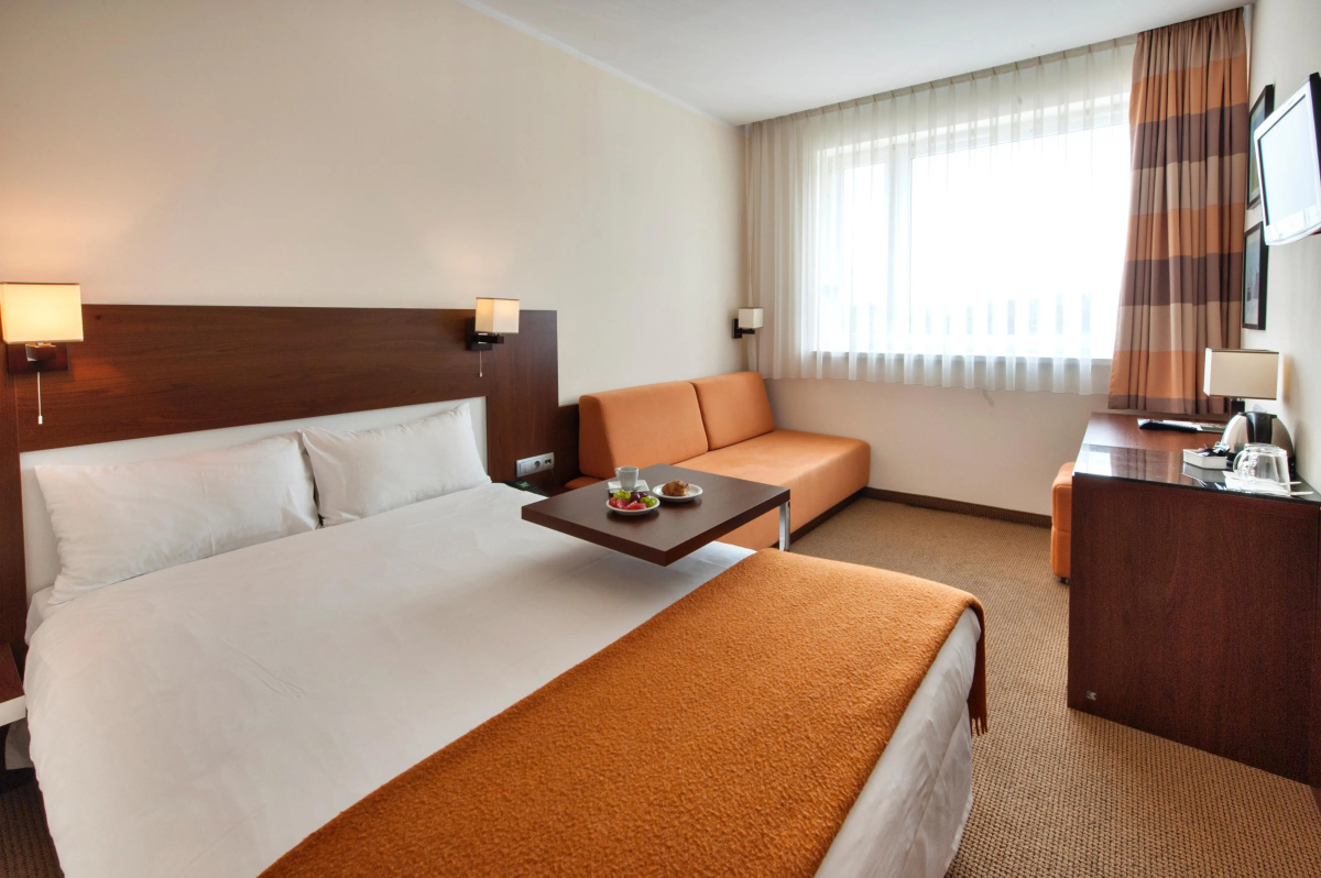 DeSilva Inn Katowice Airport