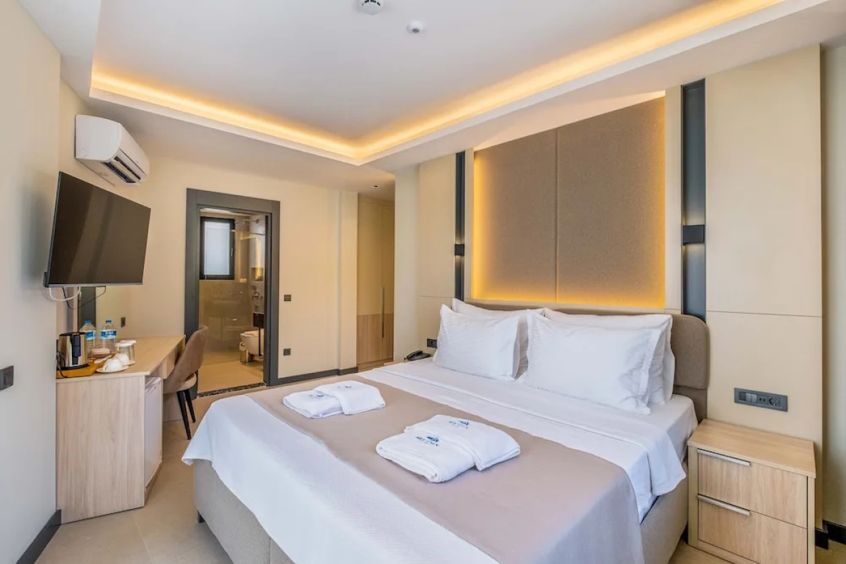 Seatown Hotel