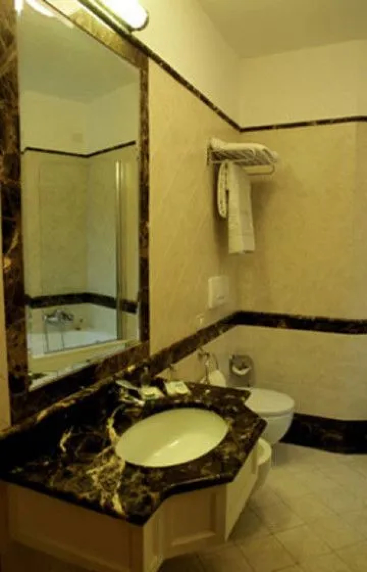 Sunrise Hotel