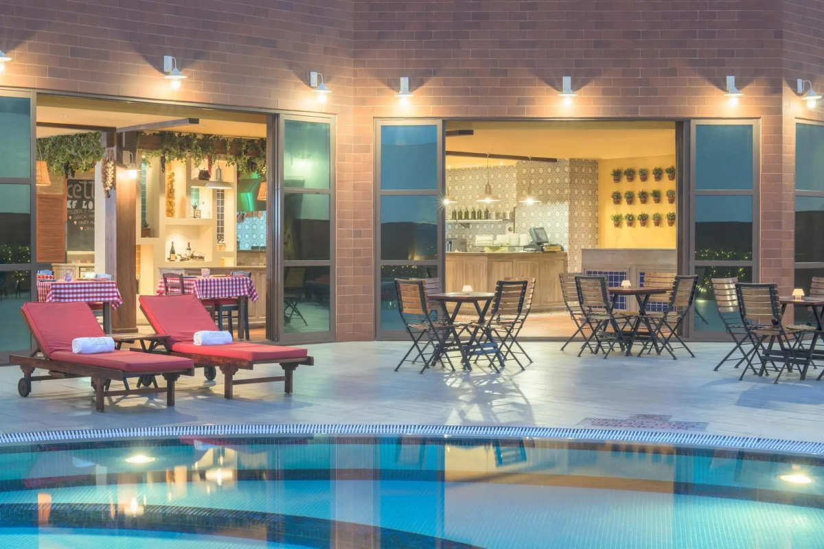 Majestic Premier Hotel