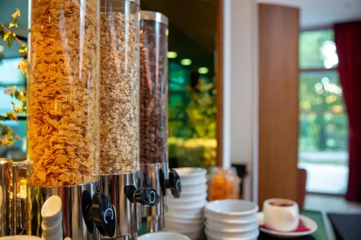 Отель Clarion Paris CDG Airport