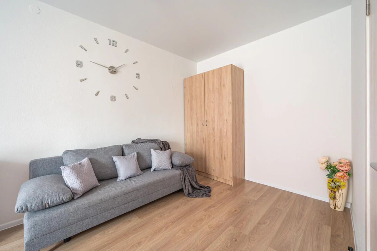 Хорошего дня на проспекте Космонавтов 11В