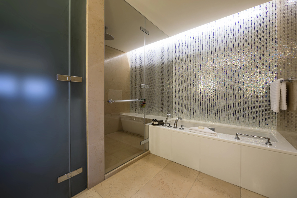 Отель Fairmont Baku at the Flame Towers