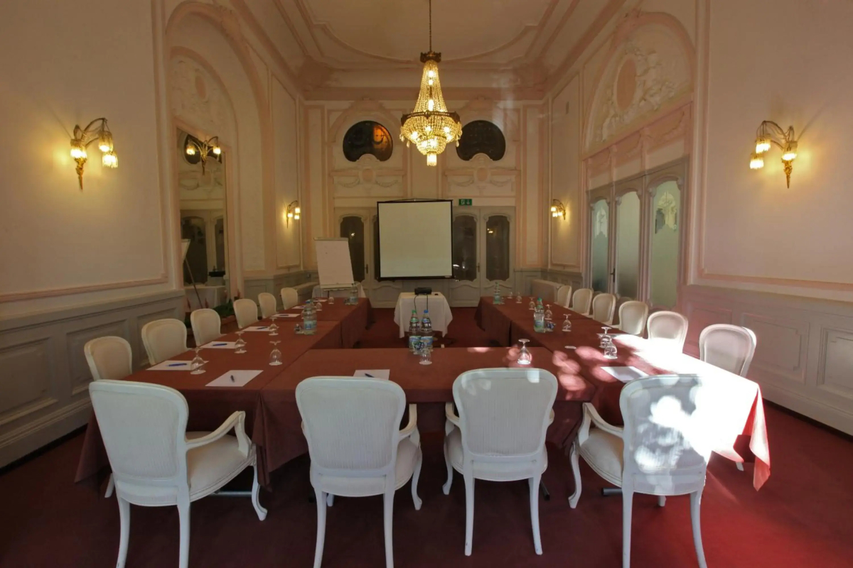 Hotel du Grand Lac Excelsior