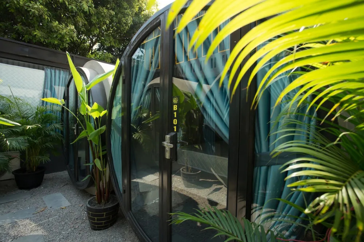 White Rabbit Hostel - Adults Only