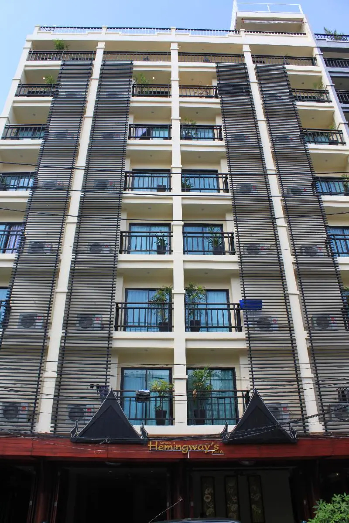 Patong Hemingway's Hotel
