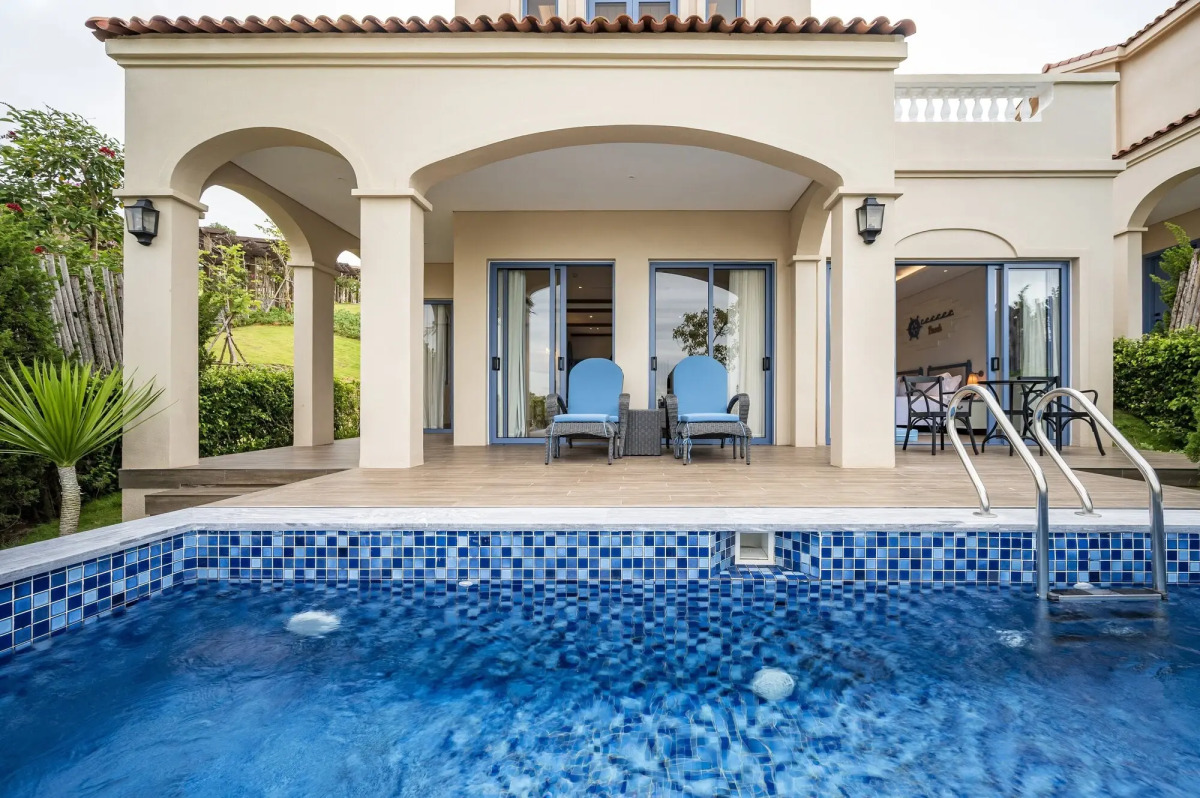 Centara Mirage Resort Mui Ne