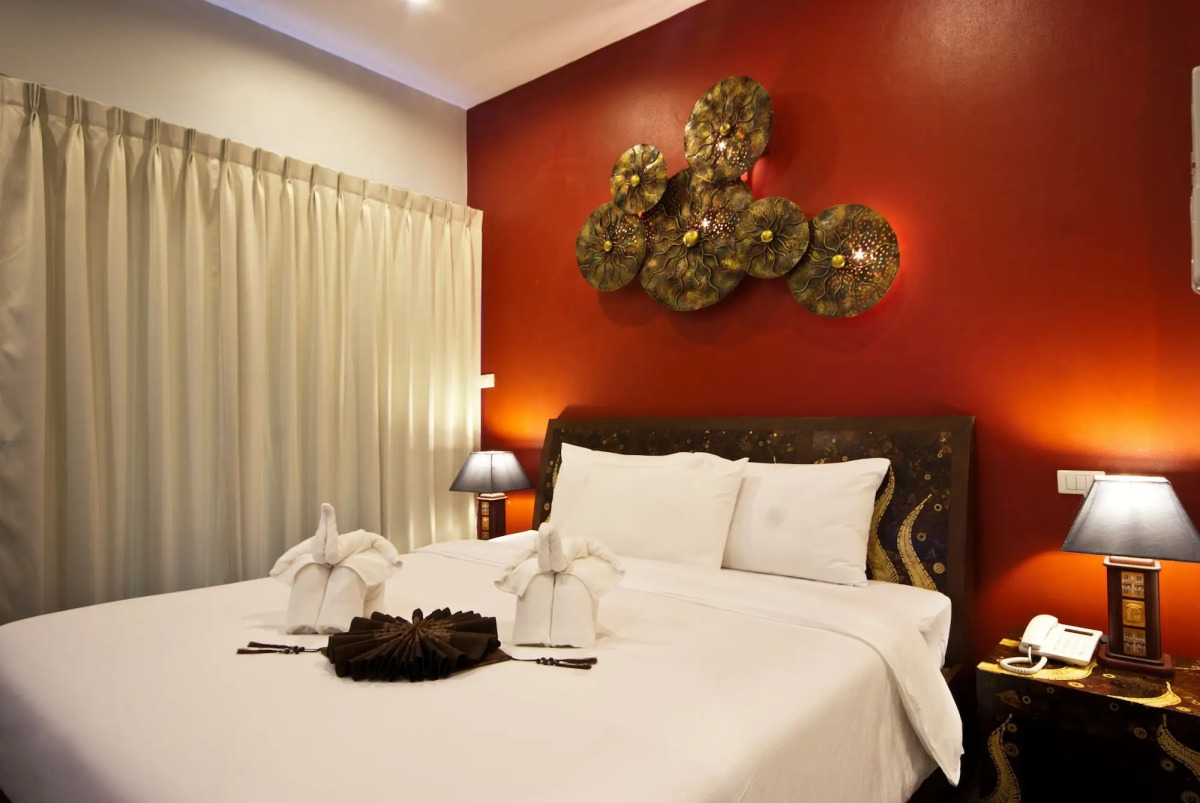 YouDee Hotel Patong (formerly Meir Jarr Hotel)