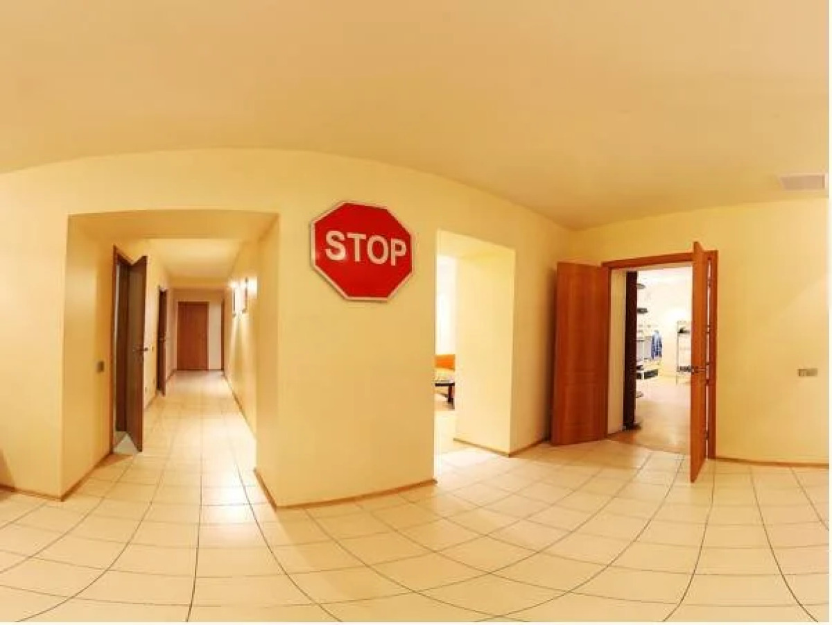 Stop House Хостел