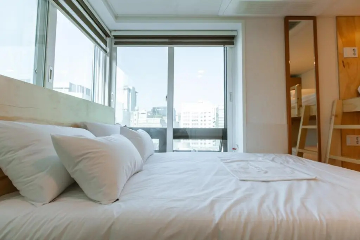 Step Inn Myeongdong 2 - Hostel