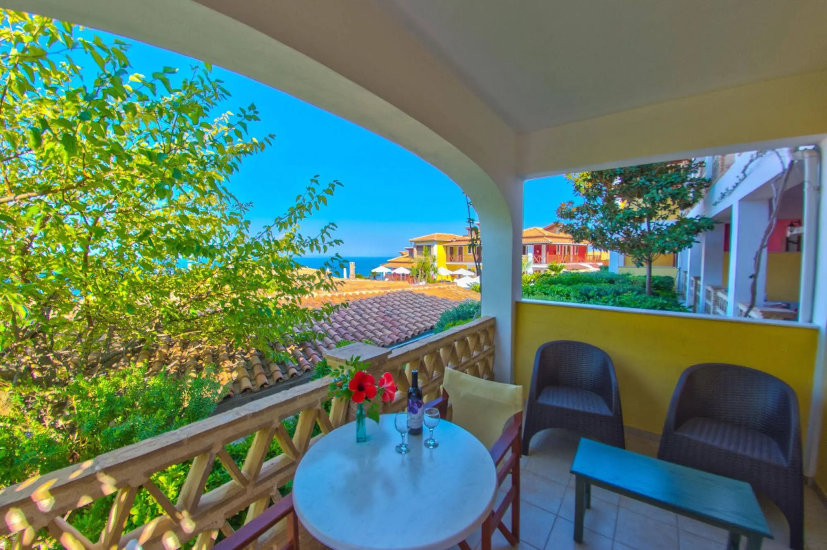 Sea View Village - Studios & Apartments