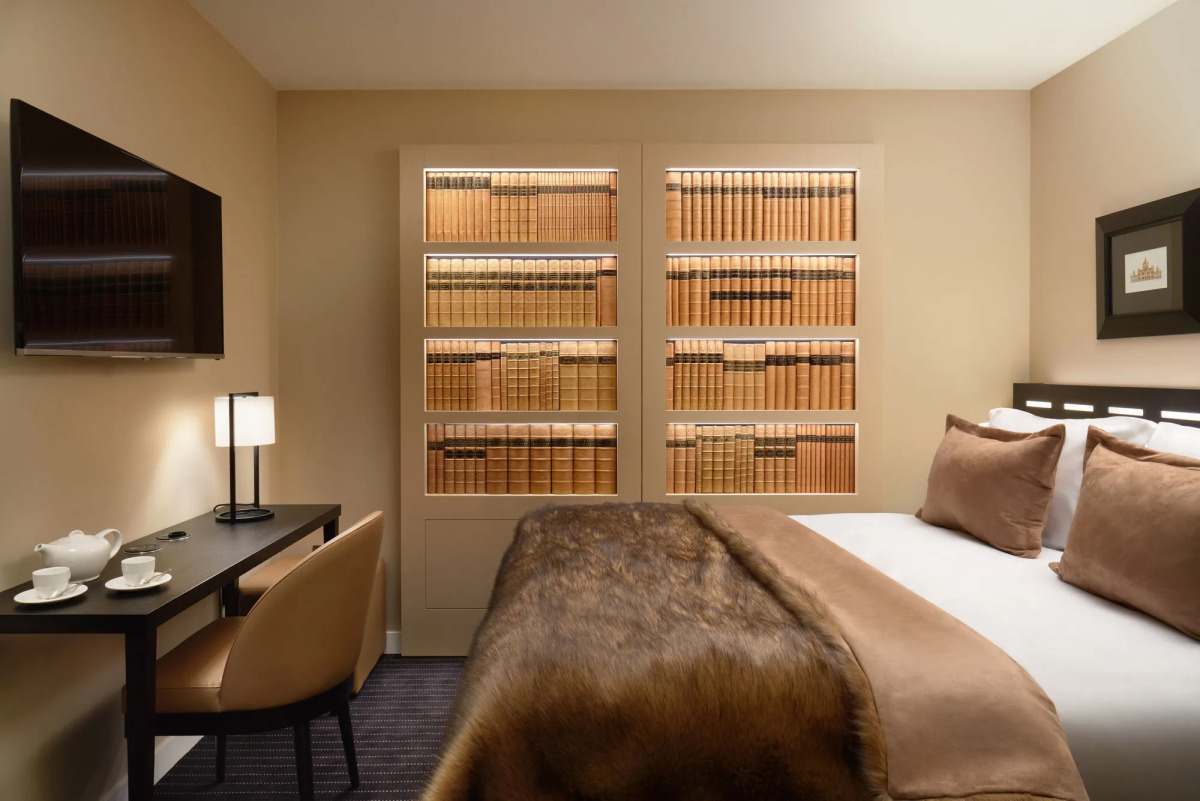 The Resident Victoria