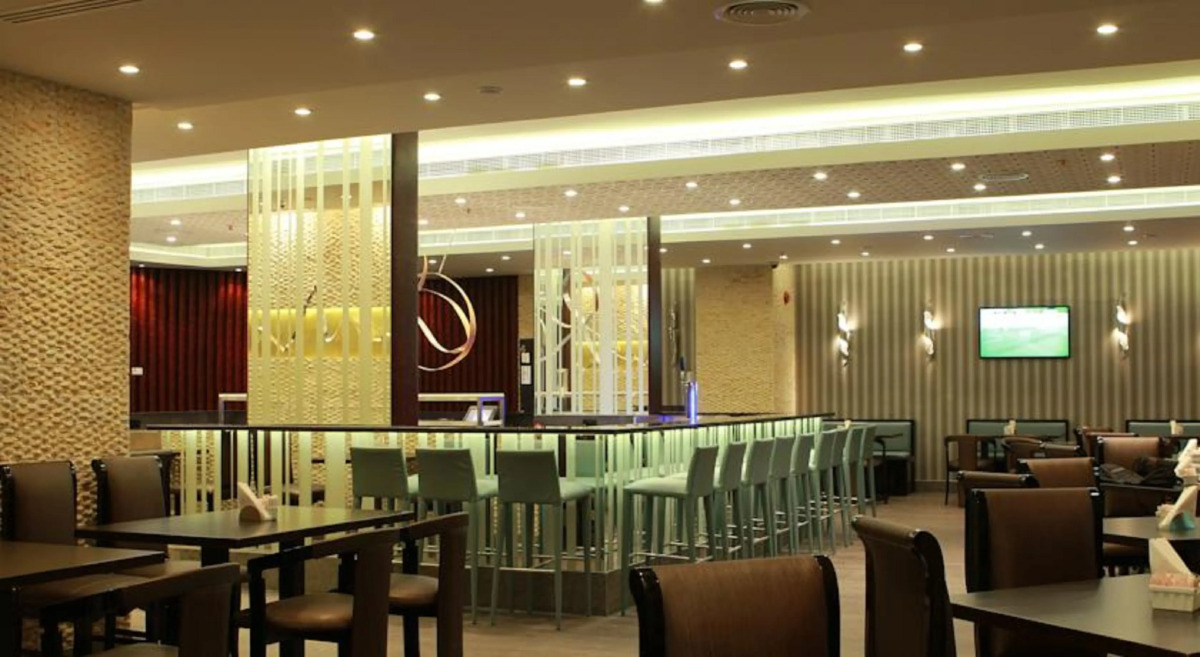 Отель The George Hotel