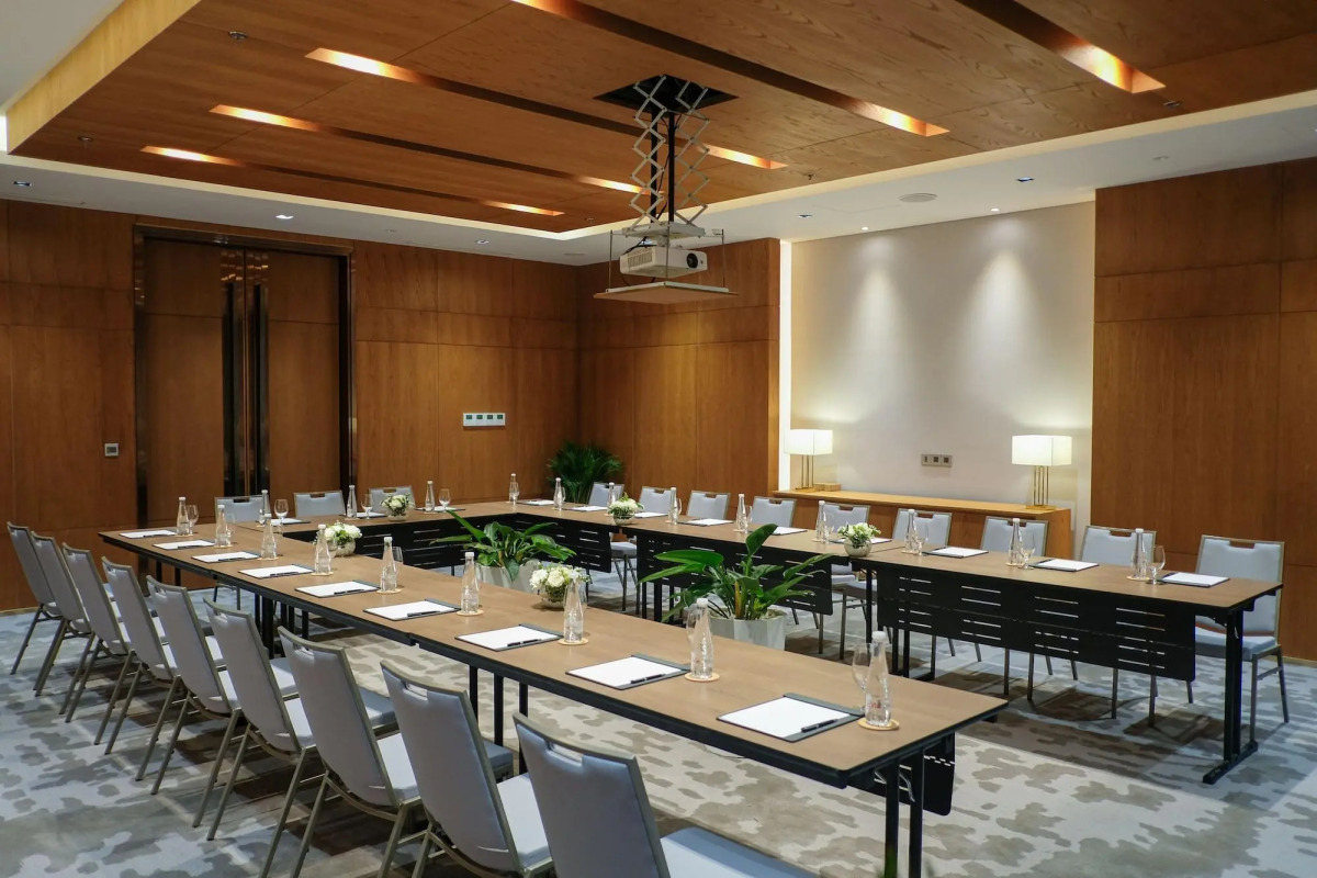 Prince Hotel Da Nang (Formerly Sel de Mer Hotel & Suites)