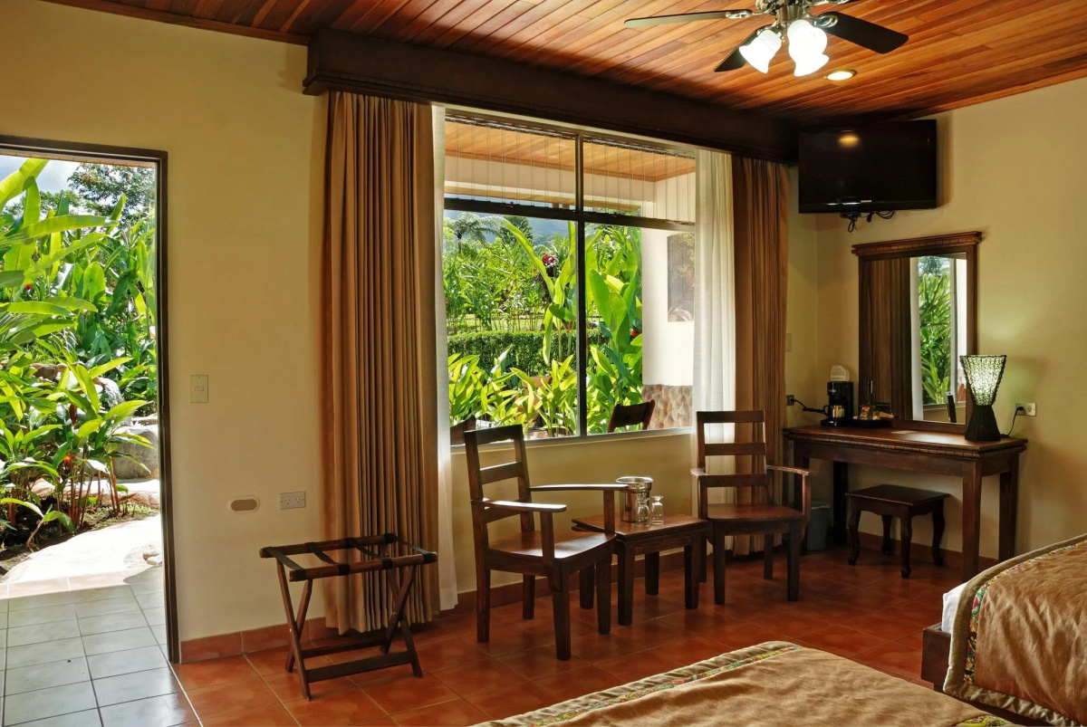 Volcano Lodge Hotel & Thermal Experience