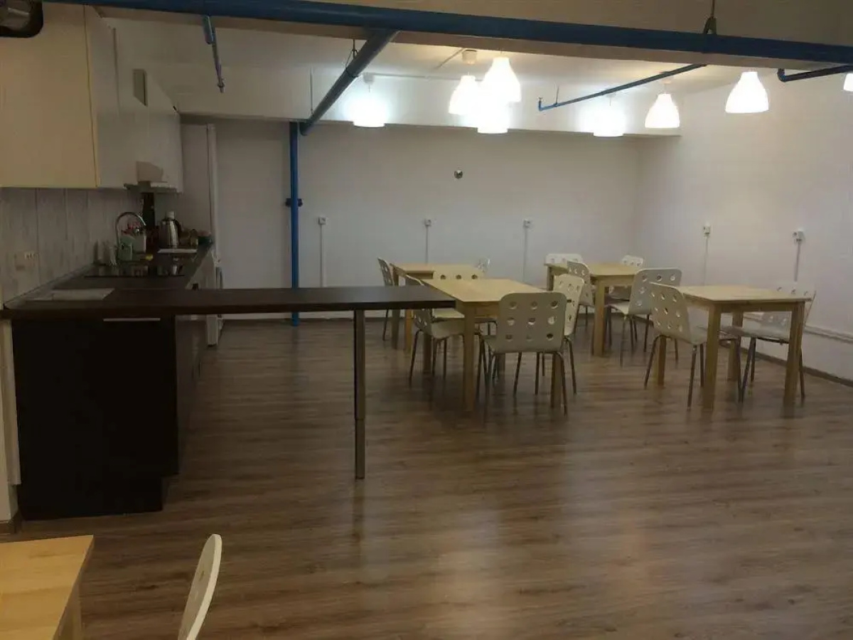 Garage Hostel
