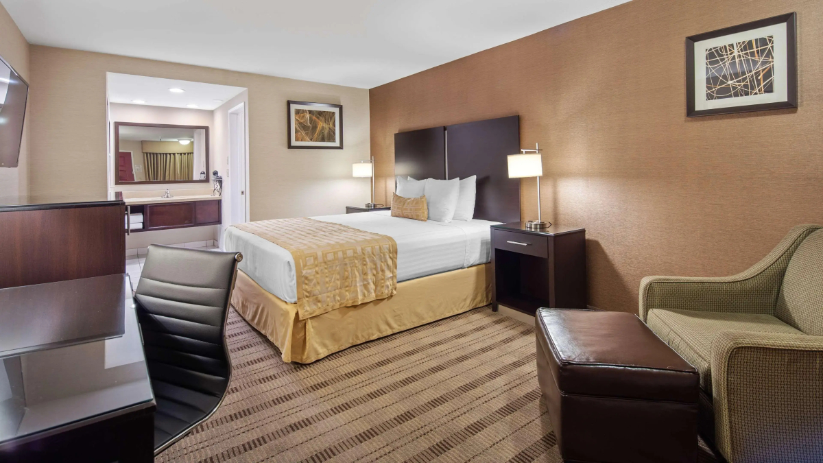 Best Western Pasadena Royale Inn & Suites