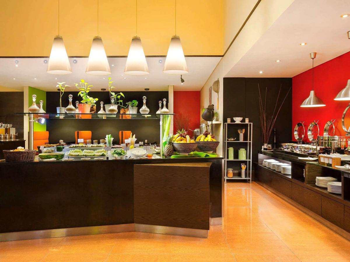 Отель ibis Al Rigga