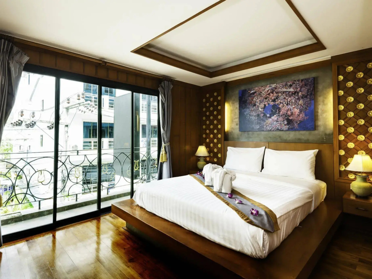 Renoir boutique hotel