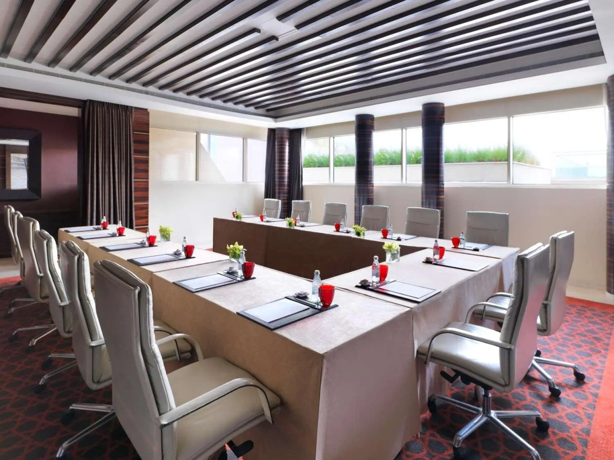 Отель Raffles Dubai