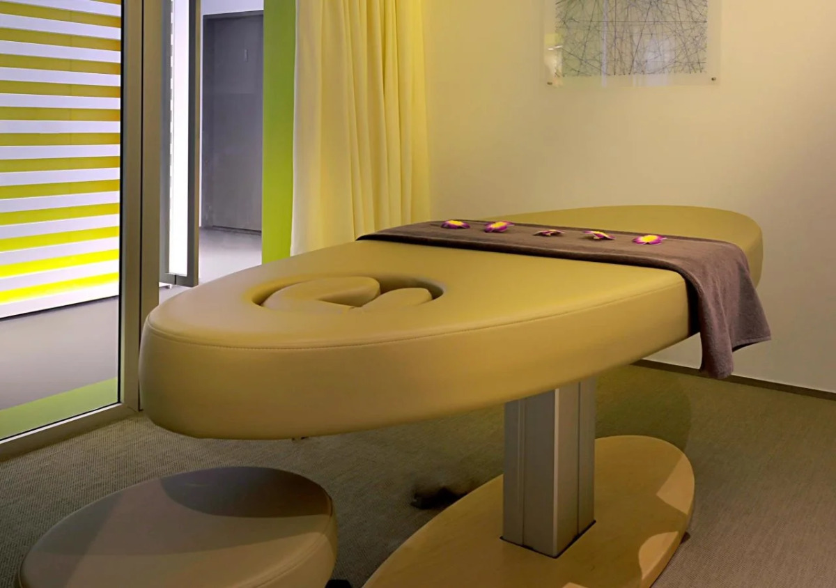 Отель 72 Sharjah