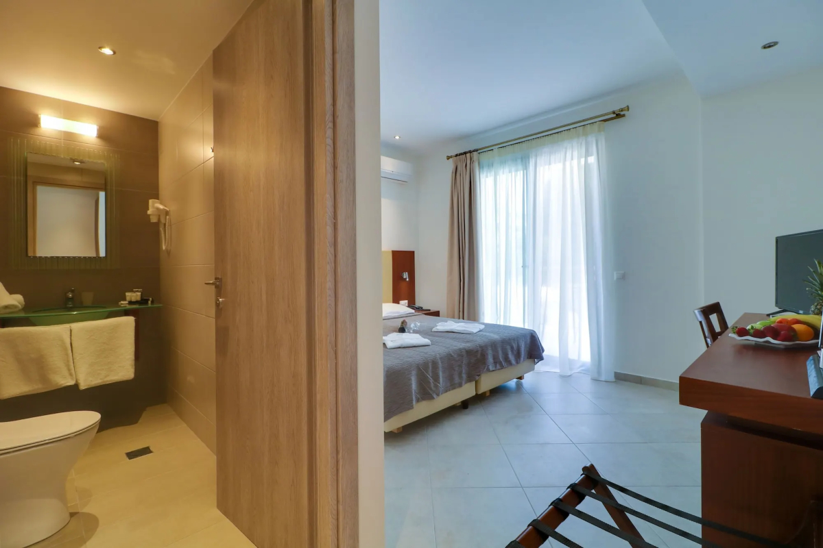 Отель Bomo Tosca Beach