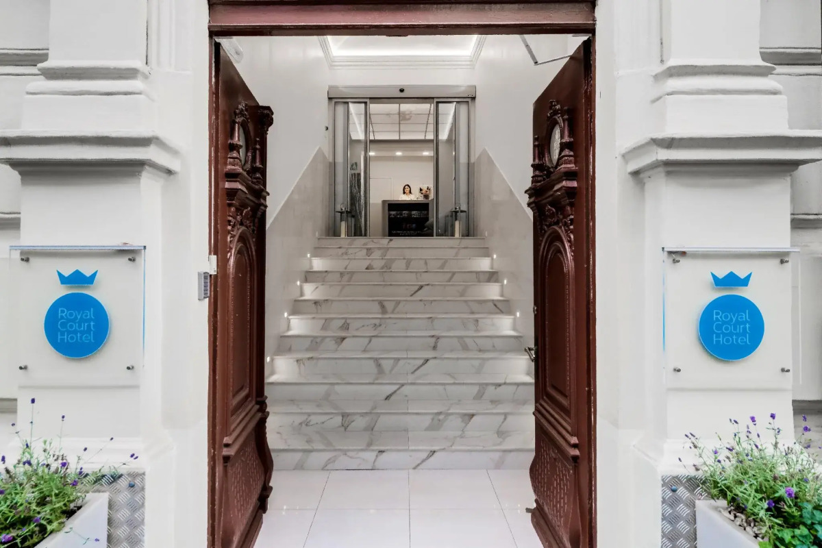 Royal Court Hotel
