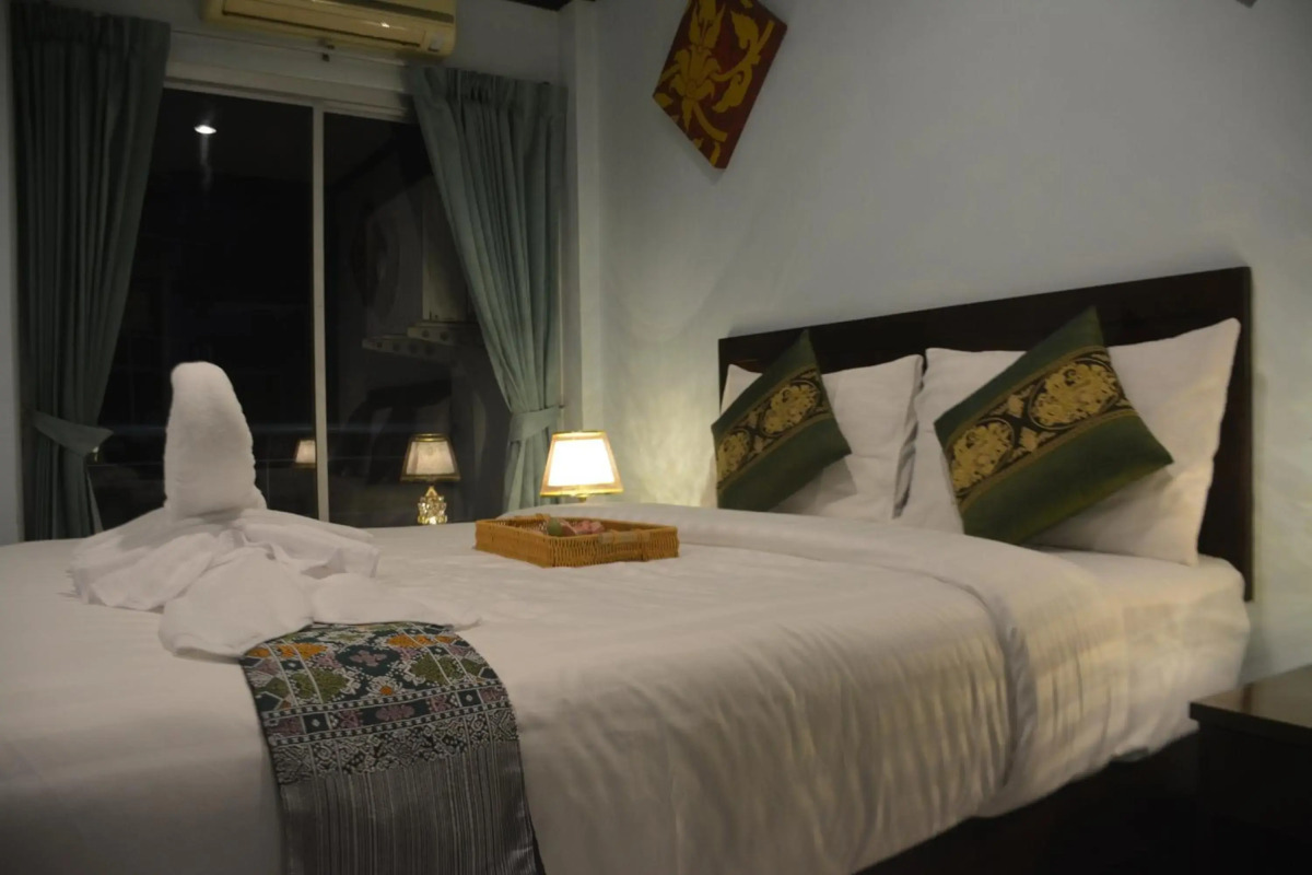 Patong Moon Inn Guesthouse