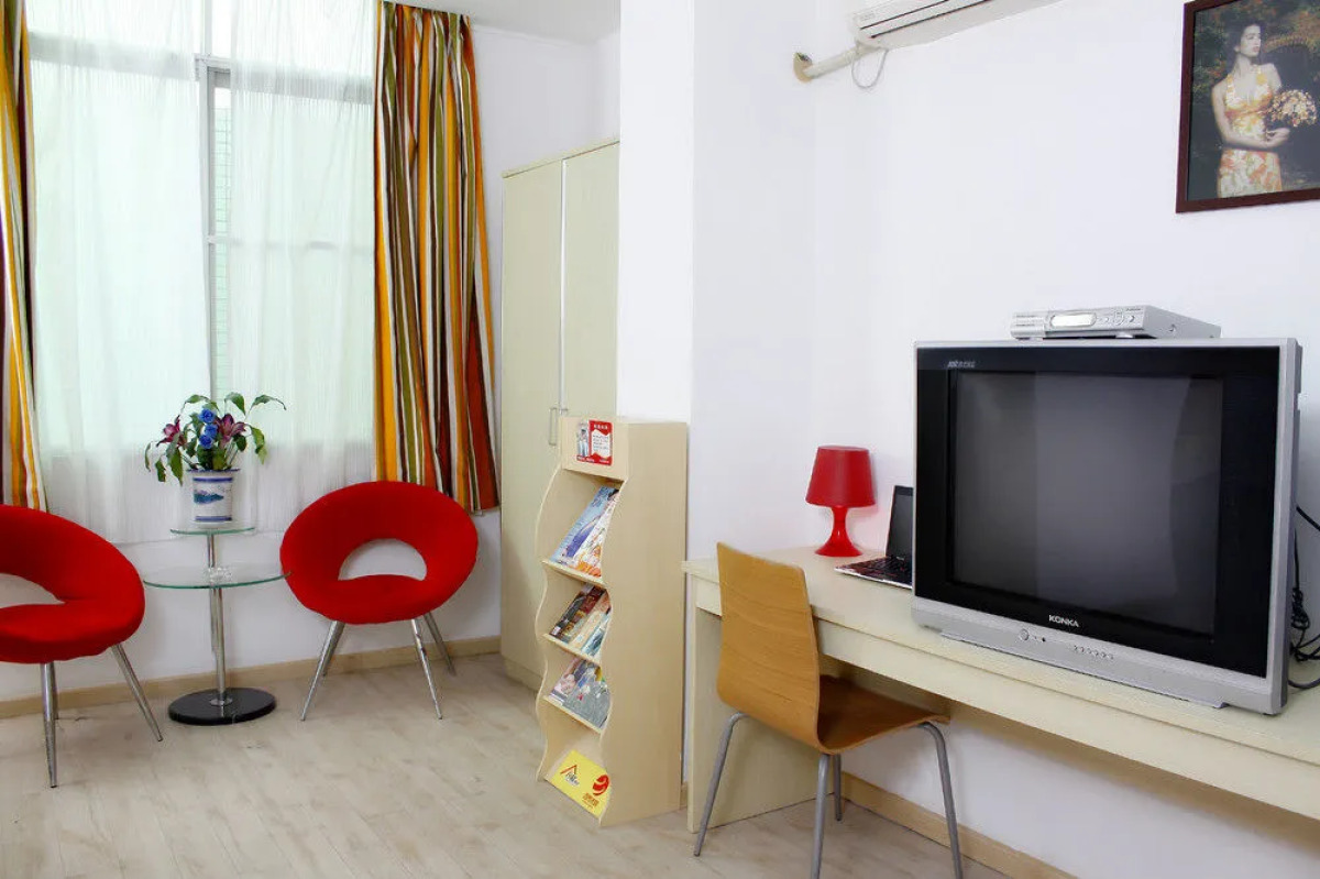 Super 8 - Fangge Hotel