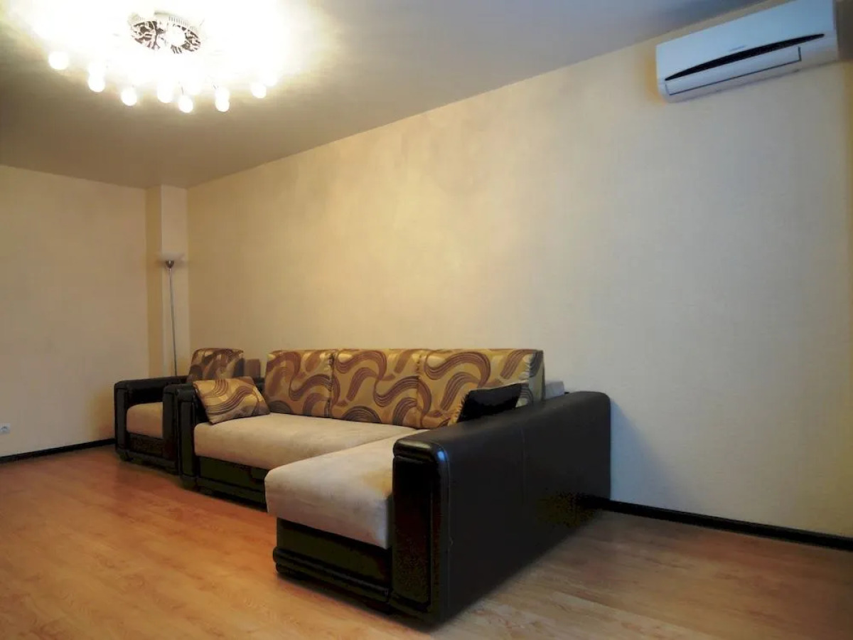 Апартаменты Максим