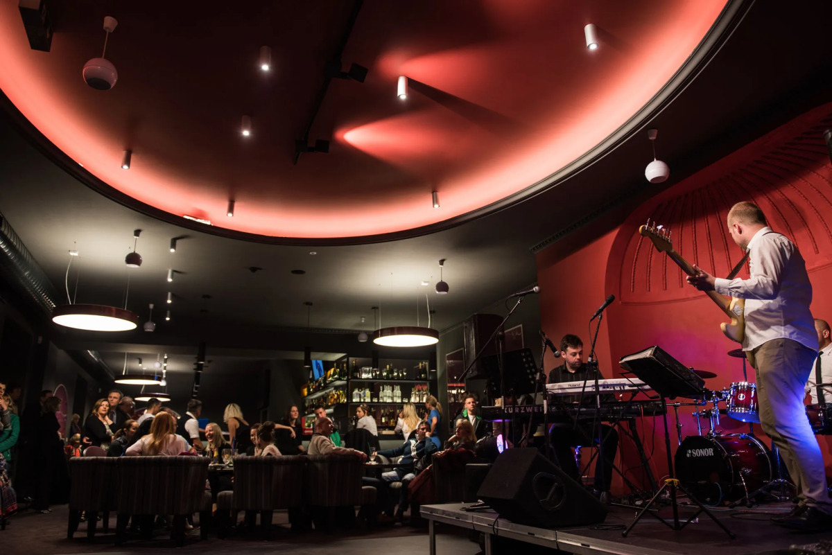 Grandhotel AMBASSADOR National House