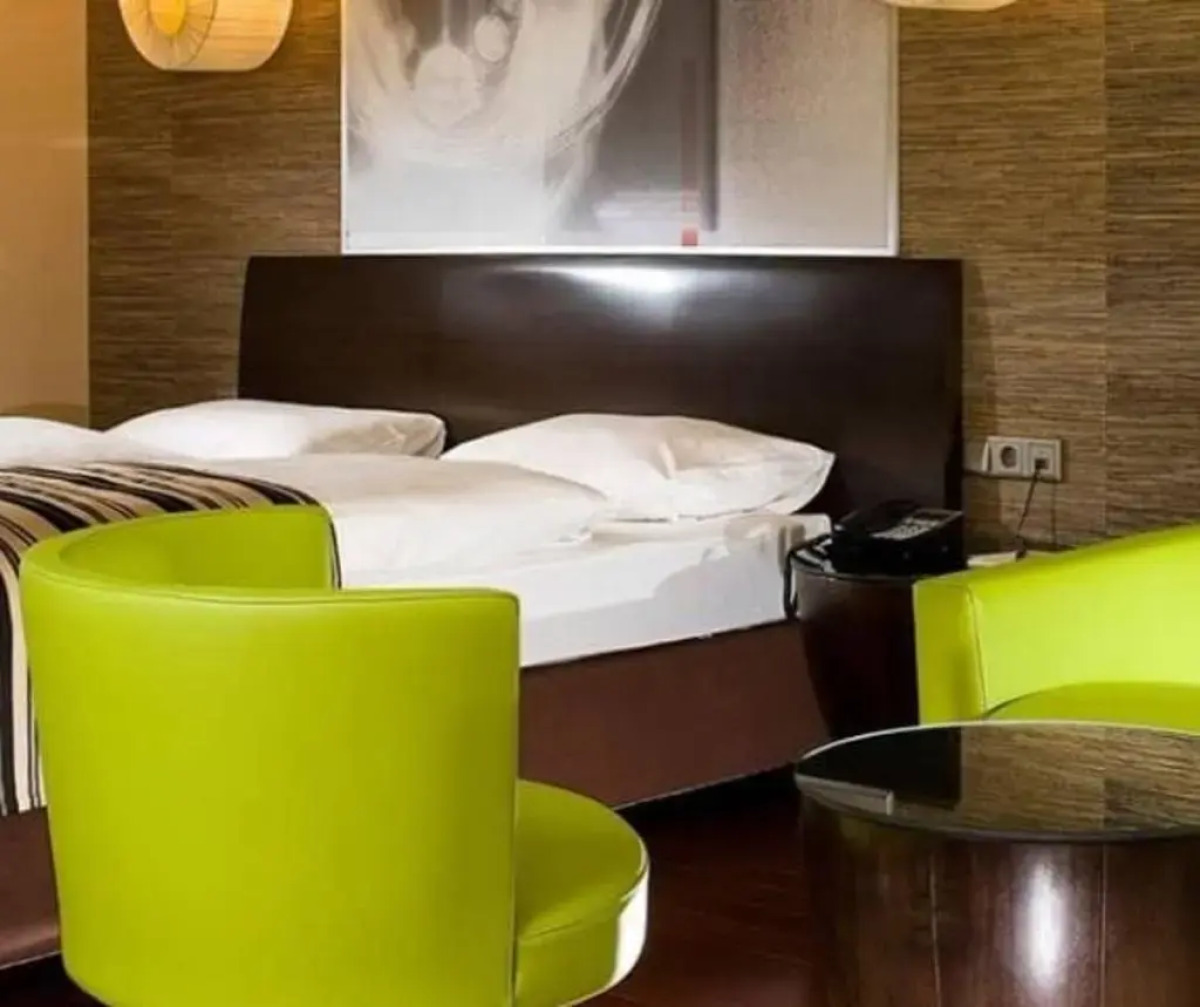 The Honest Budapest by Chic & Basic