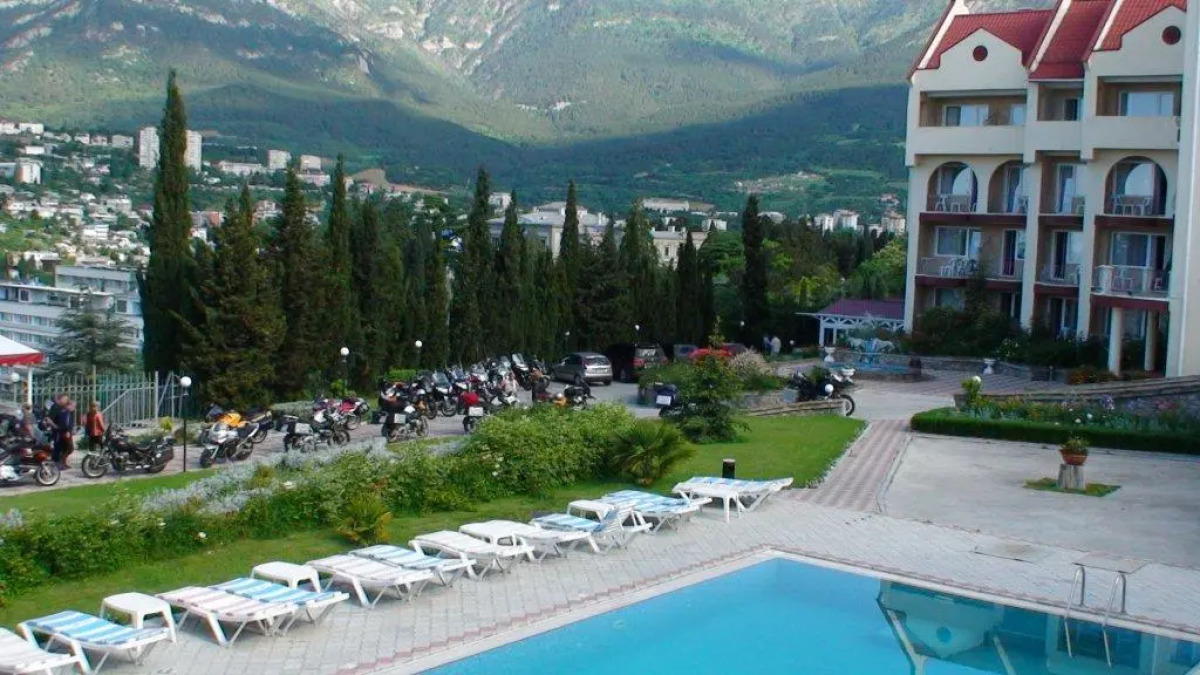 Отель Крымский