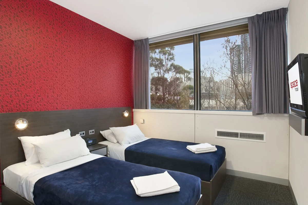 Space Hotel - Hostel