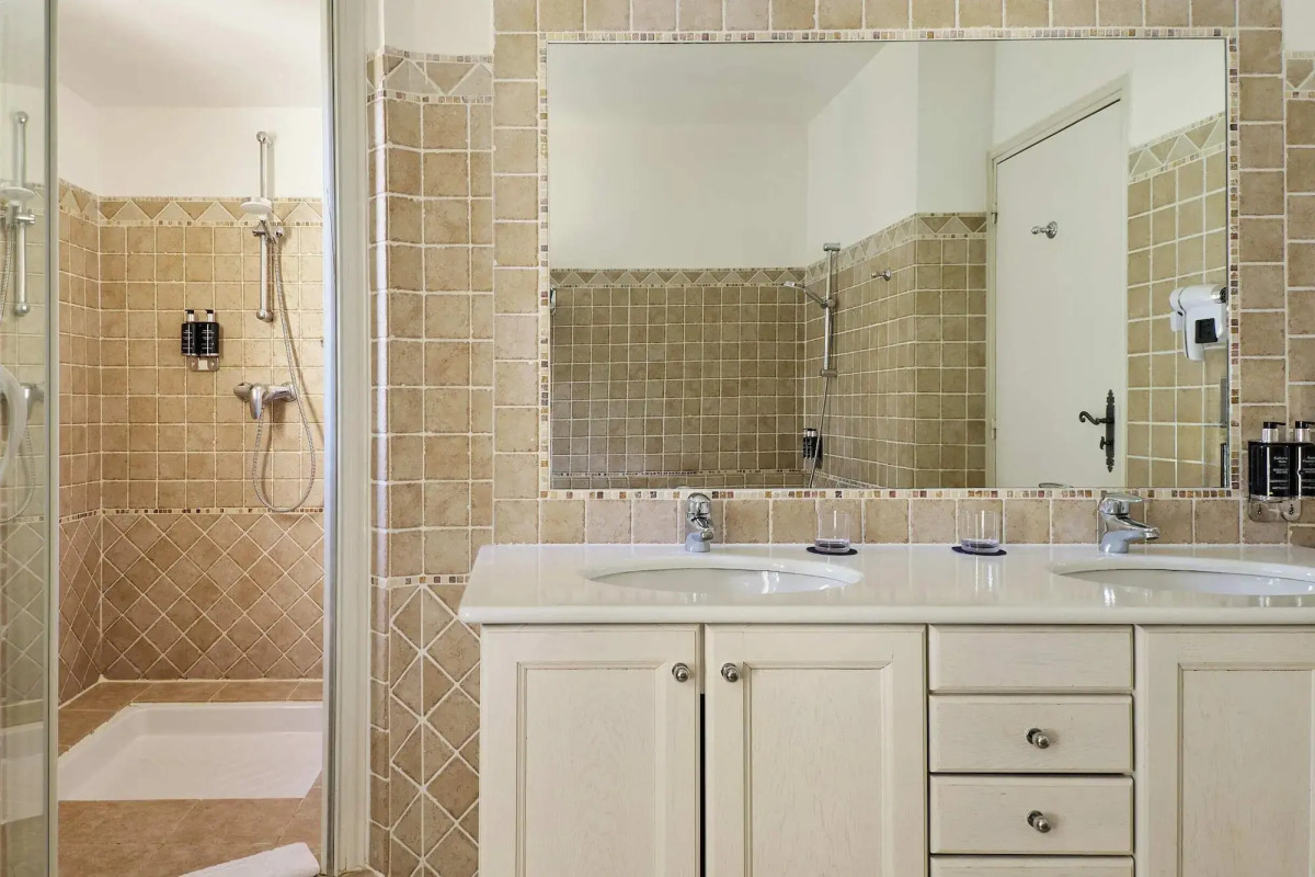 Hôtel Le Grimaldi by Happyculture