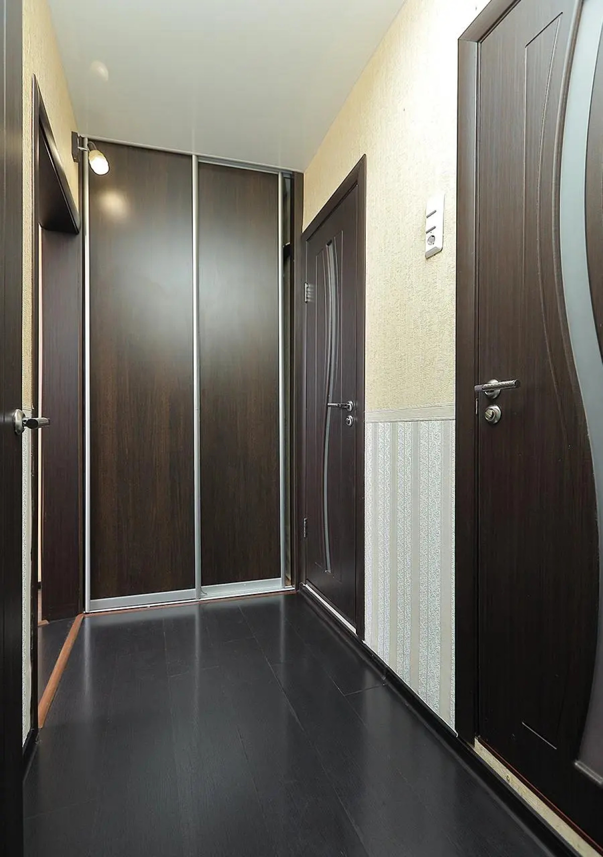 Vgosti на улице Алексеева 113