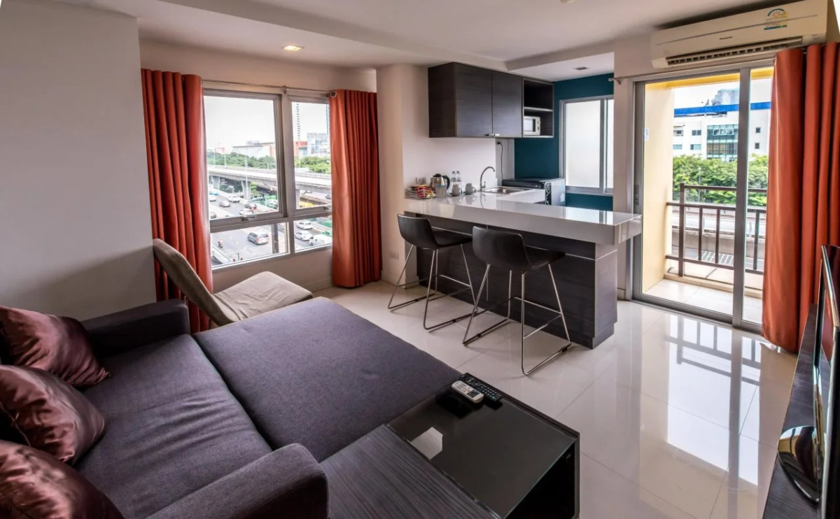 Palette Bella B All Suites Bangkok Hotel