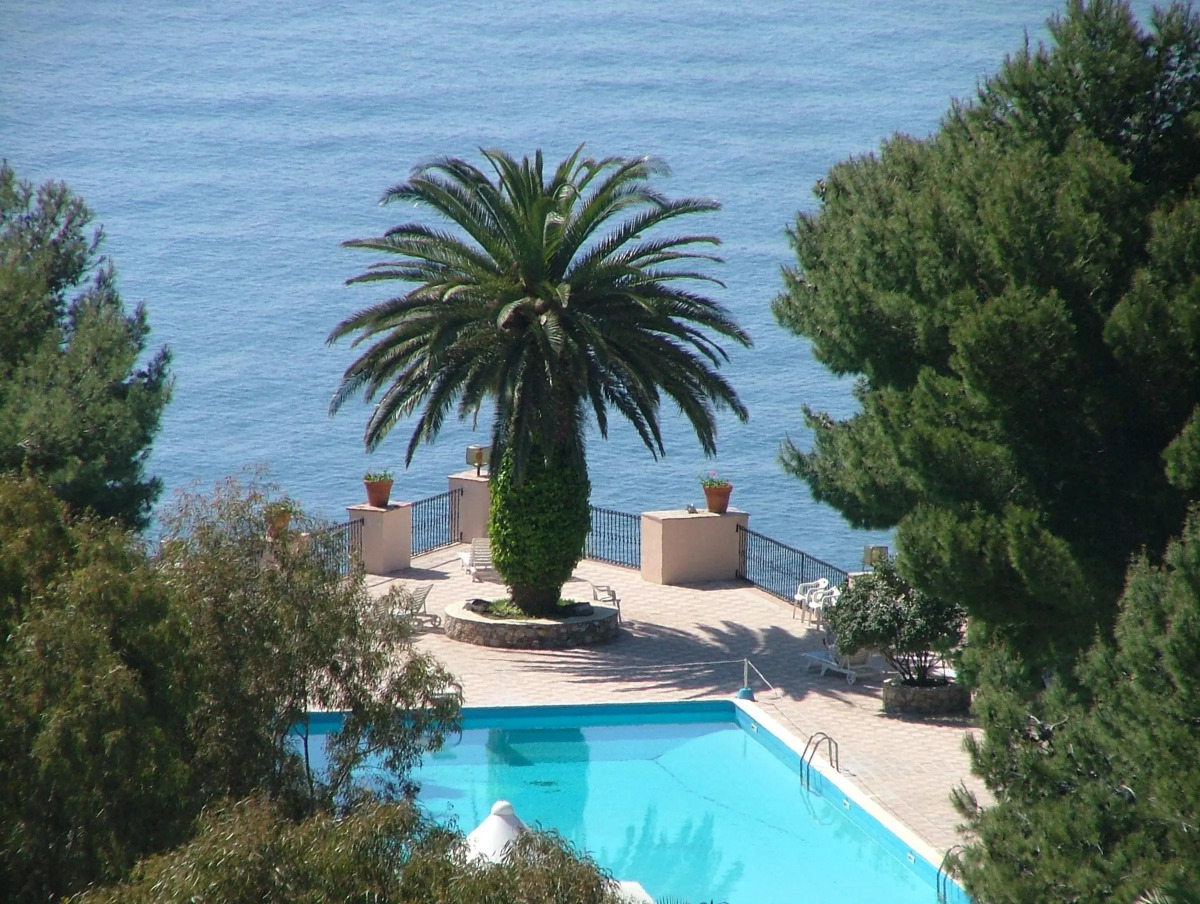 Excelsior Palace Hotel