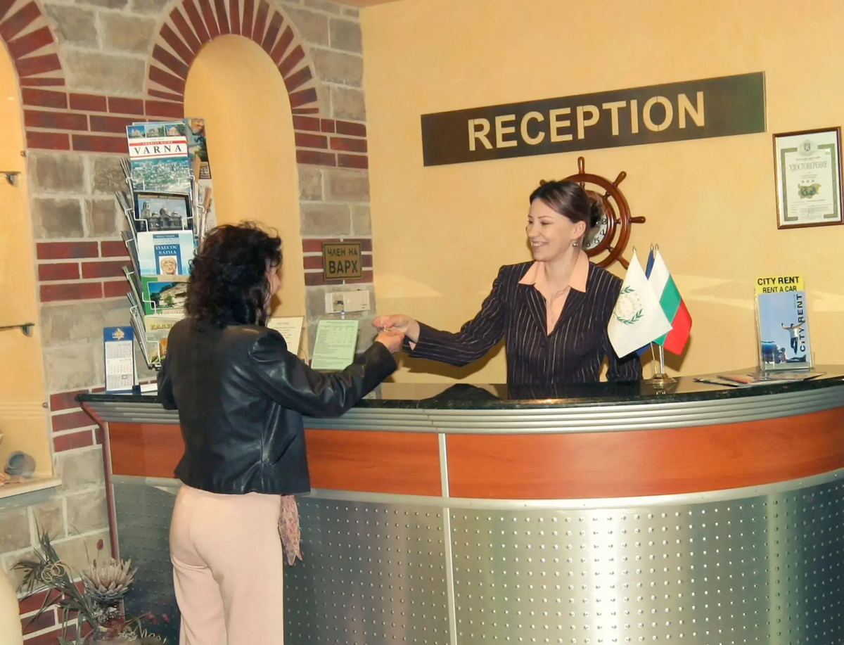 Dionis Hotel