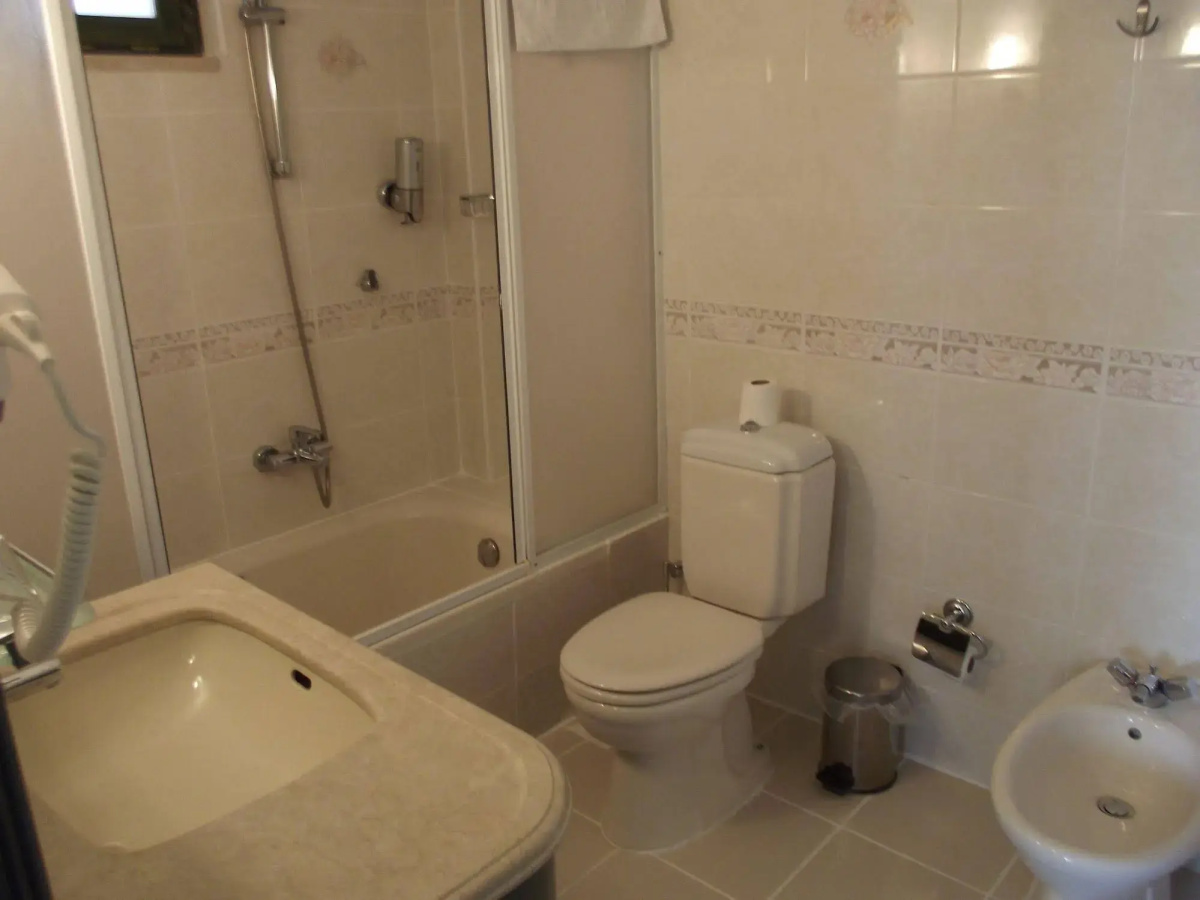 Hotel Hal - Tur