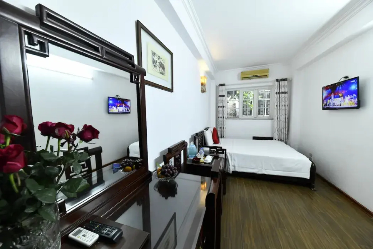 Phoenix Legend Hotel