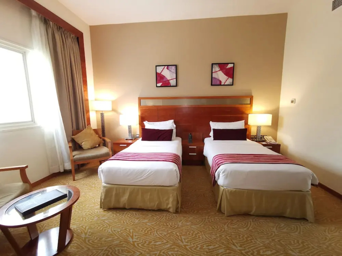Отель Landmark Grand Hotel