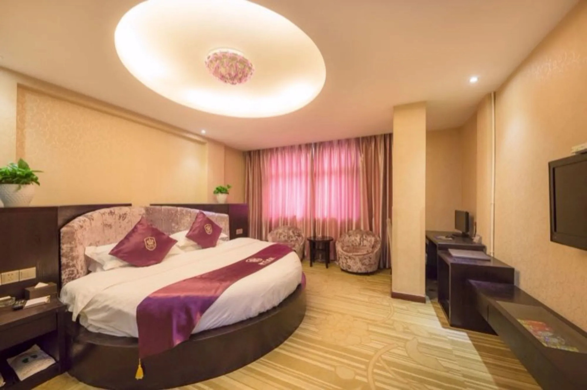 Rong Le Business Hotel